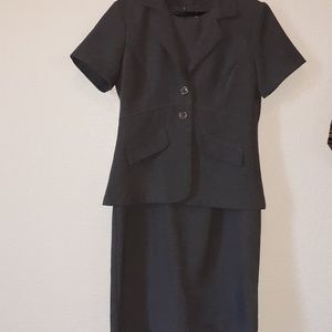 ULTRA DRESS NEW YORK- 2 PEICE SET SIZE 10